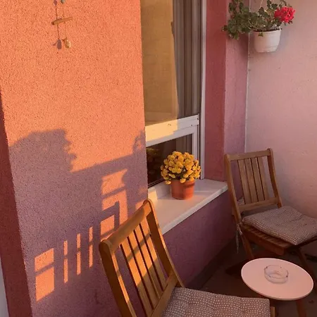 Ann Apartment *